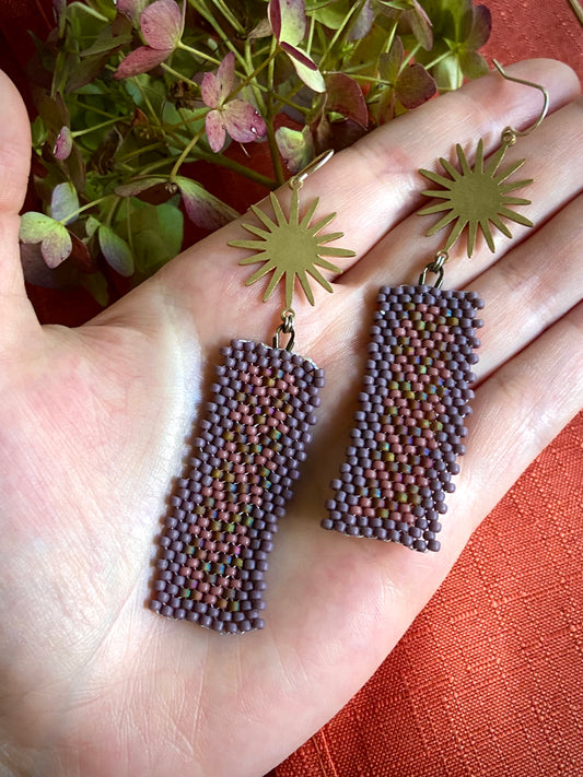 Mauve Sunbursts