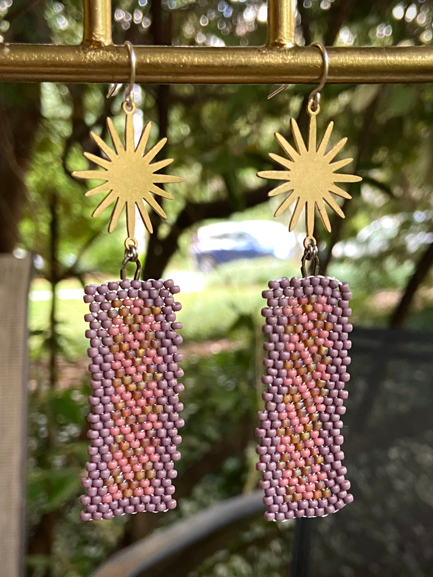 Mauve Sunbursts