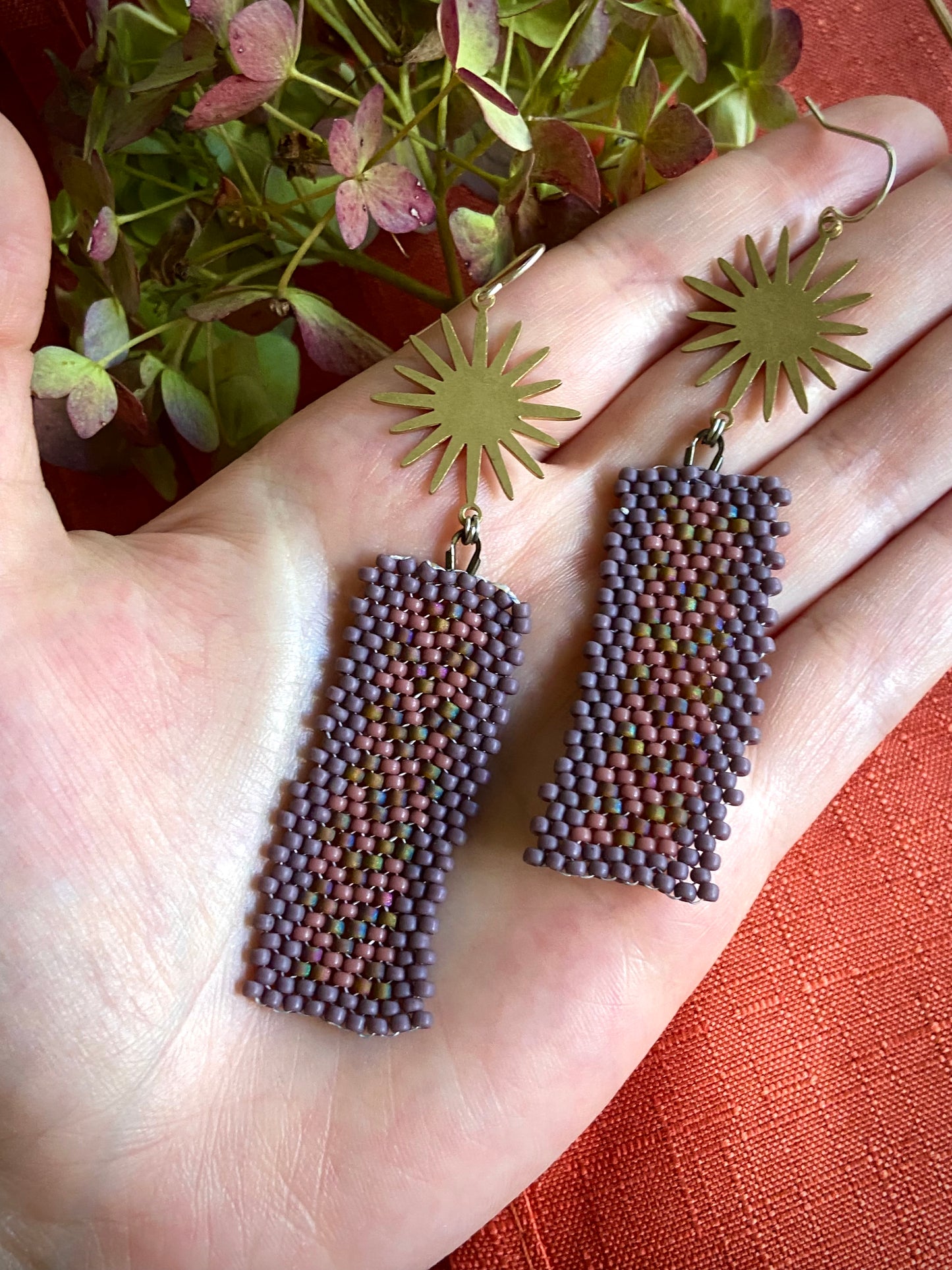 Mauve Sunbursts